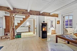 5561-Gudhjem-Kirkevej-8