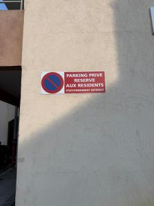 Charmant studio zen avec balcon spacieux