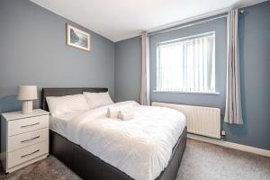 Cozy 2-Bed Home in Middleton
