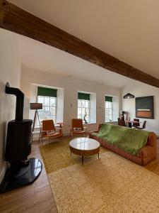 Egan's Bar Apartment