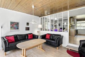 1438-Aakirkeby-Sortspaettevej-10