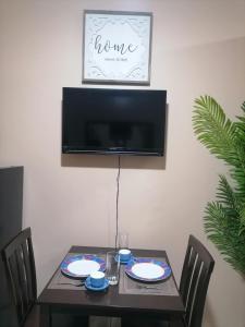 Location perfect staycation with Netflix