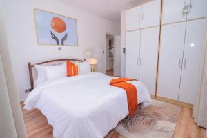 Luxury 2-Bedroom Modern Apartment