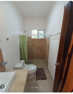 1 Minute Walk to the Beach!