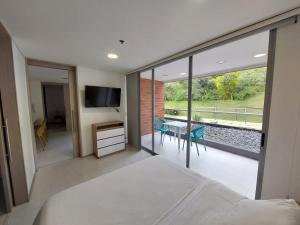 Apartasuite en Rionegro, piscina, gimnasio y spa