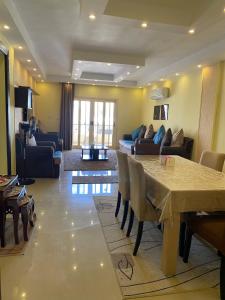 Cozy apartment Sheikh Zayed - Prime location