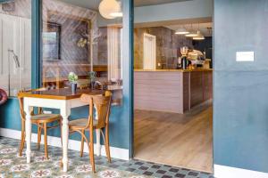 Old Post Office Apartment