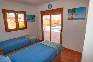 Villa Oceana - Cliffside Retreat