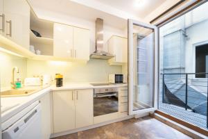 Prime Elegance on Andrássy str 41 by the Opera