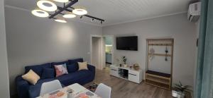 A Cheerful villa with free parking space