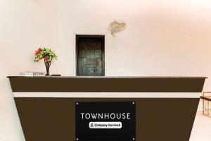 Townhouse Oak DLF Phase 2 Gurgaon