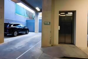 TORRE ARCARTI Internet alta velocidad y estacionamiento