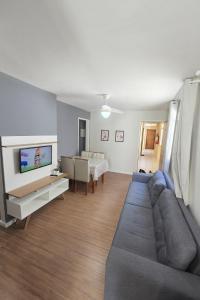 Apartamento completo com ar-condicionado a 3 min da Praia do Morro com Wi-Fi