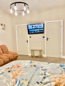 Double Deluxe Centre Apartment- Free Parking - Self Check-In - Cctv