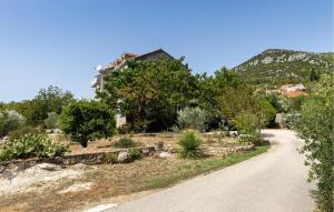 3 Bedroom Beautiful Apartment In Zaton Doli