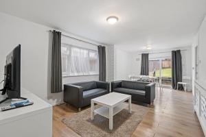 6 Beds, 3 Baths, Harrow, Wembley, London 20mins Train to Wembley Stadium, London Marylebone