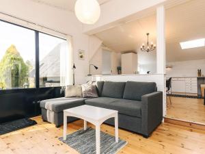 6 person holiday home in Føllenslev