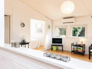 6 person holiday home in Føllenslev