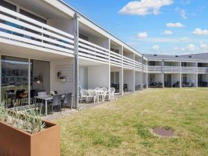 2 person holiday home in Ringkøbing-By Traum