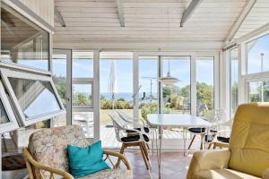 6812-Allinge-Astelokken-10