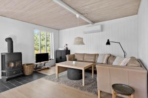 1514-Akirkeby-Poserekrogen-29