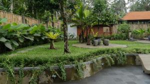 Natures Touch Villa & Cafe