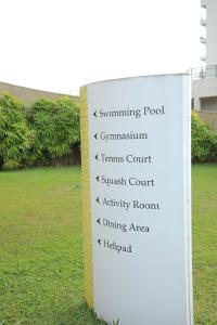 Spacious 3B 2B Parking Pool Gym