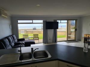 Tumby Bay Hotel Seafront Apartments