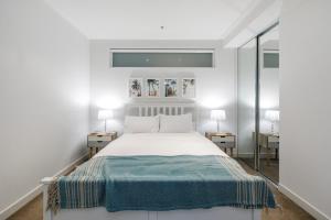 Modern Nomads South Yarra Tranquil 2BR with Balcony Near Station