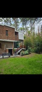 Casa Alta Con Piscina en el Bosque de Carilo