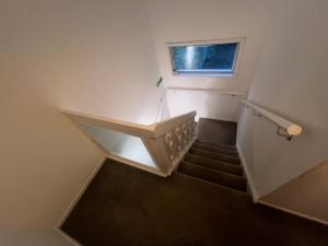 3 Beds, 2 Baths, Northampton, Free Parking, 50mins Train to London Euston