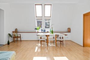 Main Square Luxe Apt & In The Heart of Bratislava Old Town