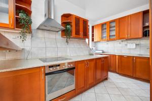 Main Square Luxe Apt & In The Heart of Bratislava Old Town