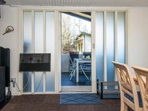 6 person holiday home in Glesborg