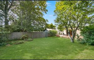 Spacious 3BR Katoomba Cottage King Bed, Fireplace, Child & Pet Friendly & Large Fully Fenced Backyard