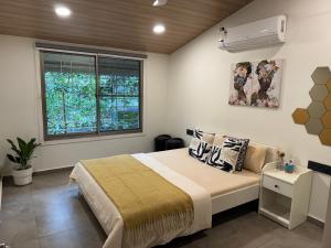 Villetta, cozy and uber modern cottage.