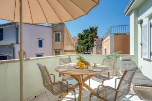 The Perfect View Penthouse Design Apt. - Happy Rentals