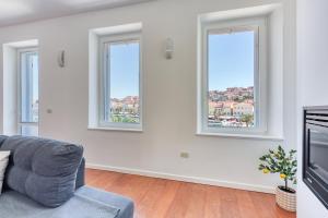 The Perfect View Penthouse Design Apt. - Happy Rentals