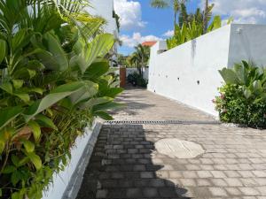 New! Chic 2BR tropical villa near Canggu