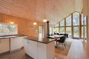 1441-Aakirkeby-Strandparken-14