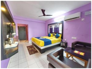 SEA VIEW from ROOFTOP And BALCONY- Beachfront Hotel - PRIVATE BEACH AREA- GARDEN - HOTEL Retreat Asish Puri