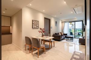 Luxurious Opera 2BR- Prime place-Big Living room