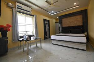 Hotel O Prince Residency