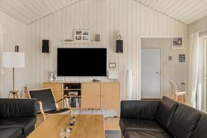 1563-Aakirkeby-Strandparken-8