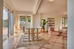 A C Villa with Pool & Jacuzzi 3BR 6P - Vallauris