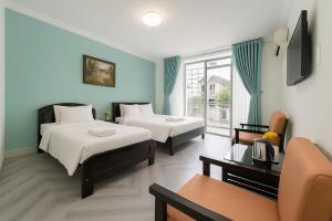 LAura - Bui Vien Walking Street