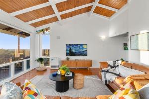 Captivating Vista Retreat Exquisite Holiday Haven