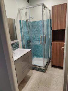 Coquet appartement avec patio privatif-Stationnement gratuit à proximité