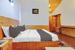 Capital O Himalayan Travels
