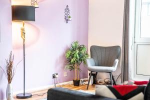 Cocos place in Mile End